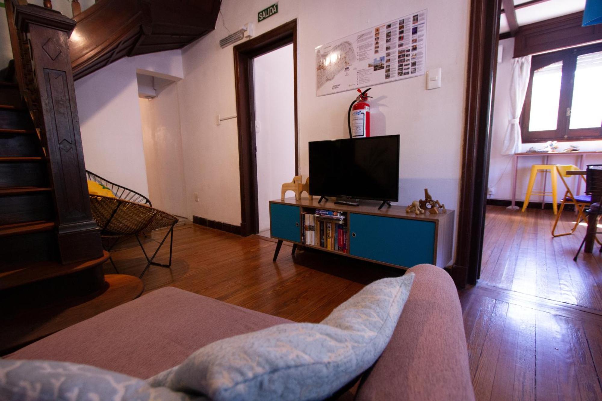 Yh Hostel مونتيفيديو المظهر الخارجي الصورة
